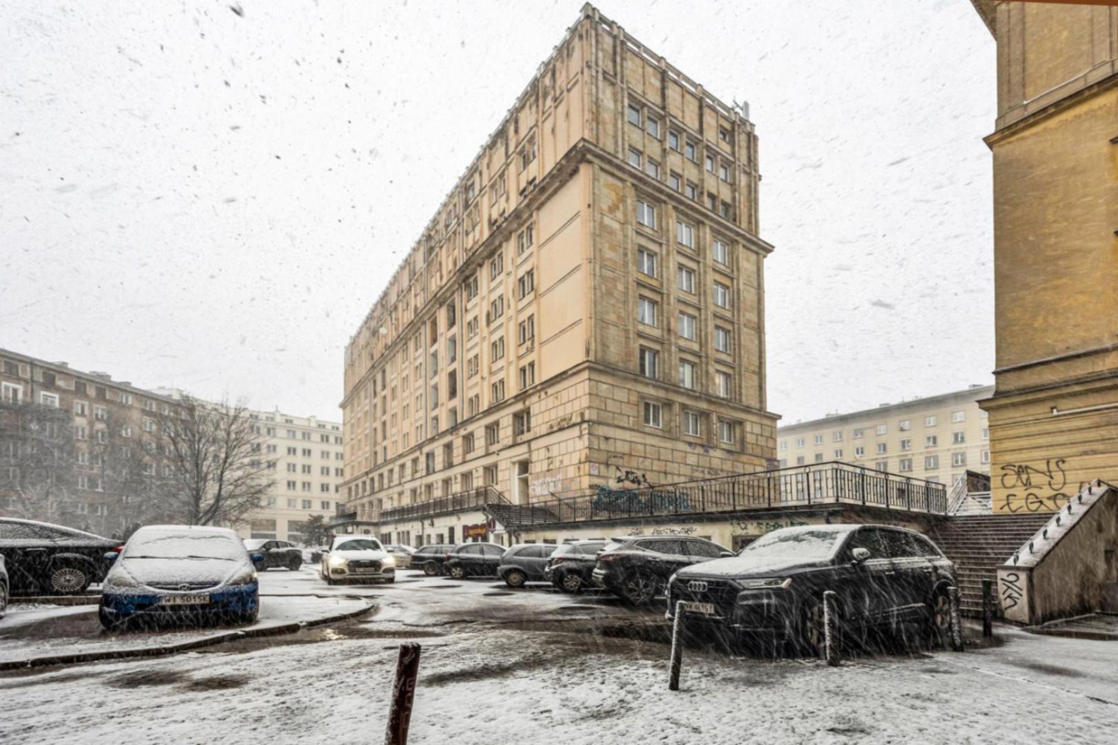 Metro Politechnika 3-Bedroom Apartment وارسو المظهر الخارجي الصورة